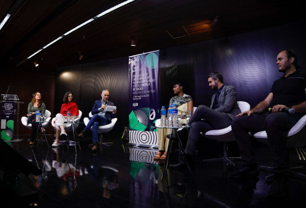 Tecla participa do debate de lançamento do diagnóstico sobre o tratamento de dados pessoais na área da Educação pública